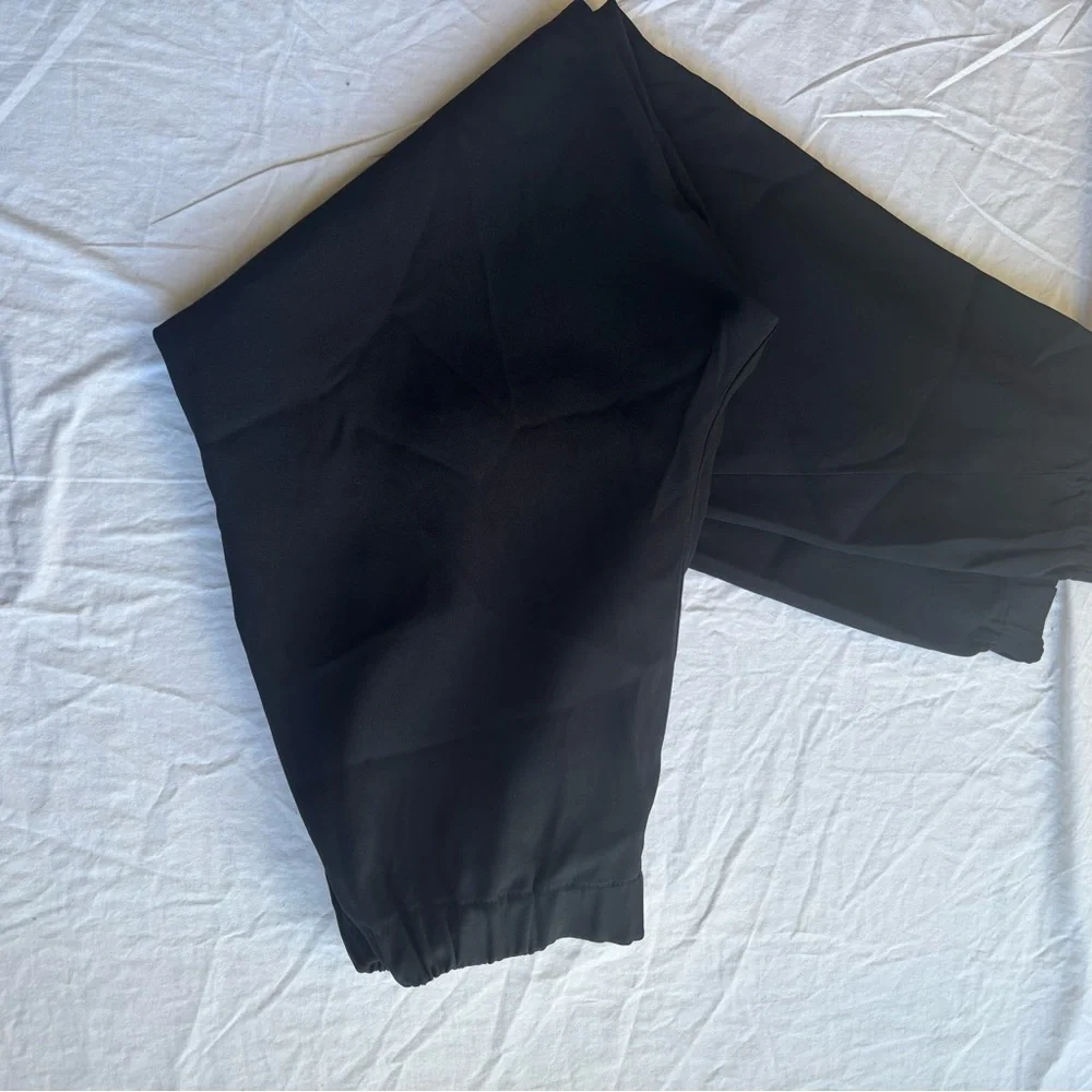 Babaton woman’s Elegant Black Dress Pants - Picture 7 of 7